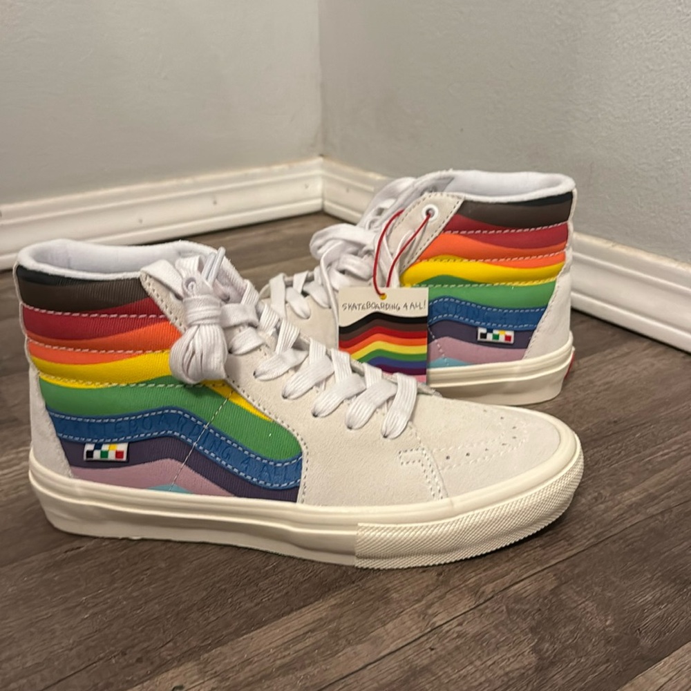 Vans skate sk8-hi. Pride. Size 6.5 men. 8 women. Brand new.